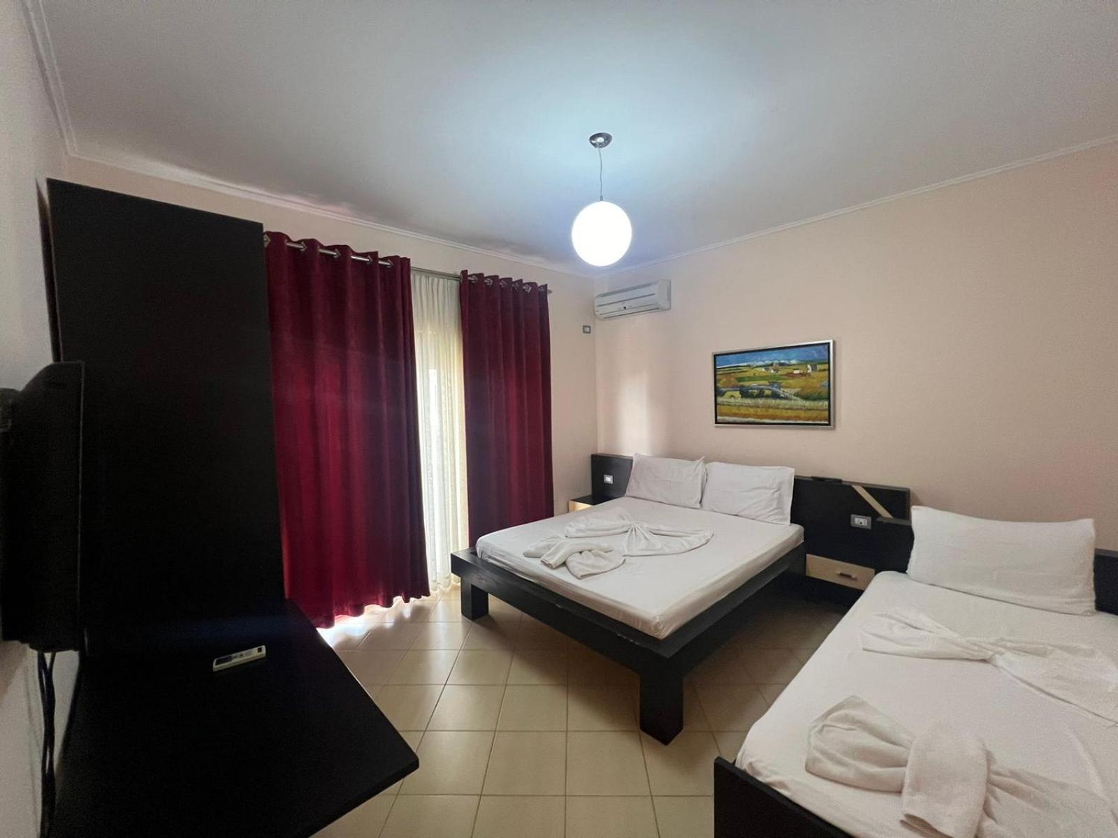 La Luna Hotel Ksamil Eksteriør billede