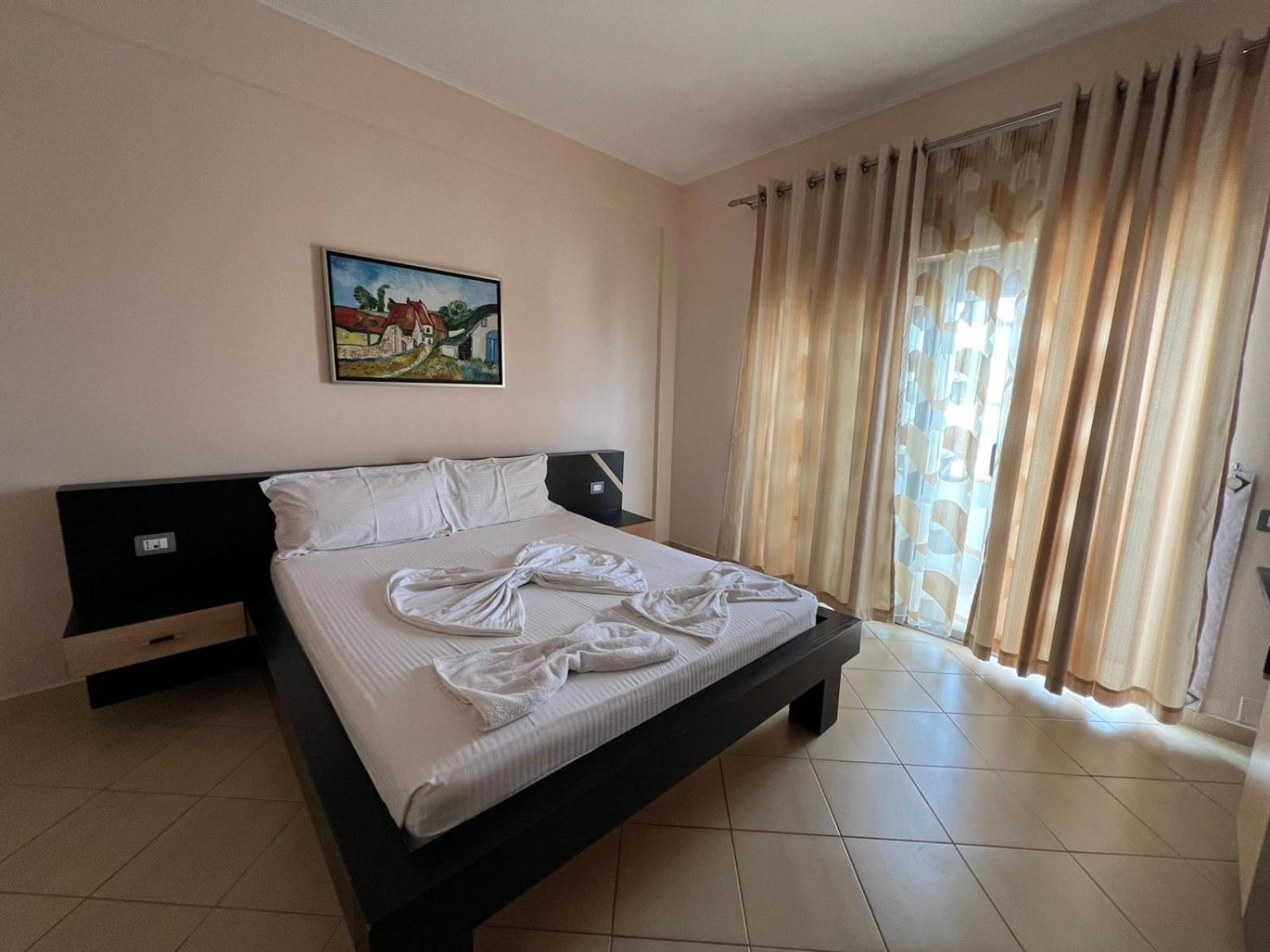 La Luna Hotel Ksamil Eksteriør billede